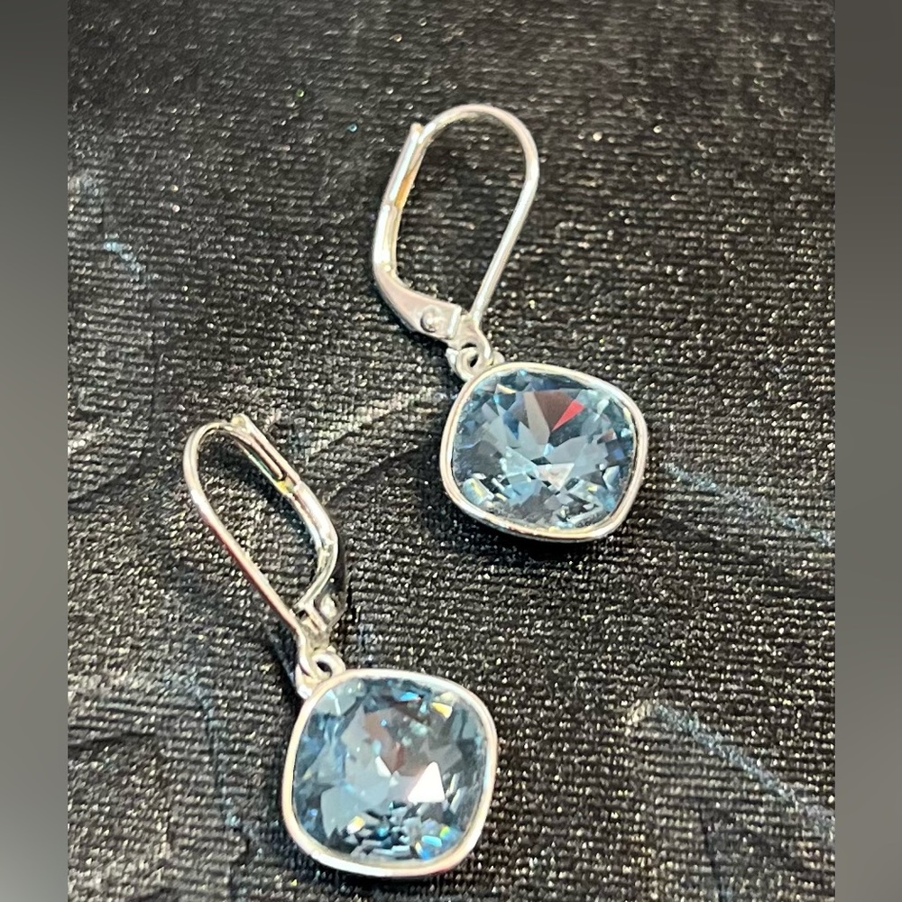 Touchstone by Swarovski Lulu earrings (blue)